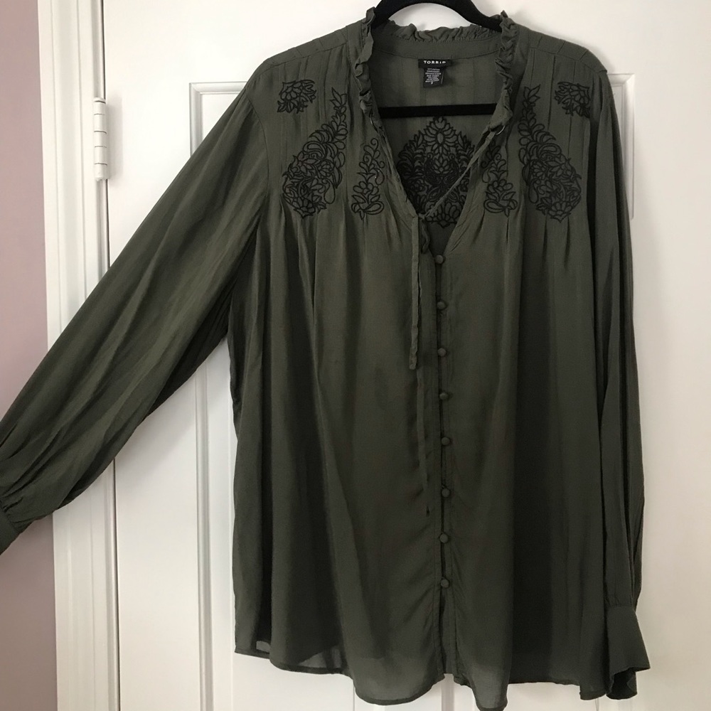 Long sleeved blouse